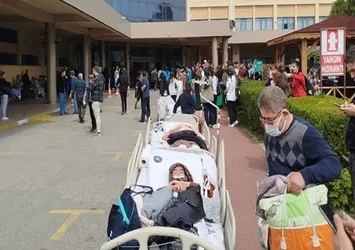 Akdeniz Üniversitesi Hastanesi'nde yangın paniği! Acil servis boşaltılıyor