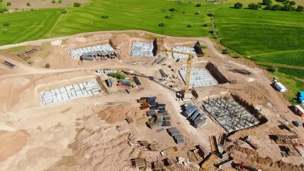 temeli-baskan-erdogan-onderliginde-atilmisti-elazigda-kalici-deprem-konutlari-yukseliyor-1684311711856.jpg Temeli Başkan Erdoğan önderliğinde atılmıştı! Elazığ’da kalıcı deprem konutları yükseliyor! - 3