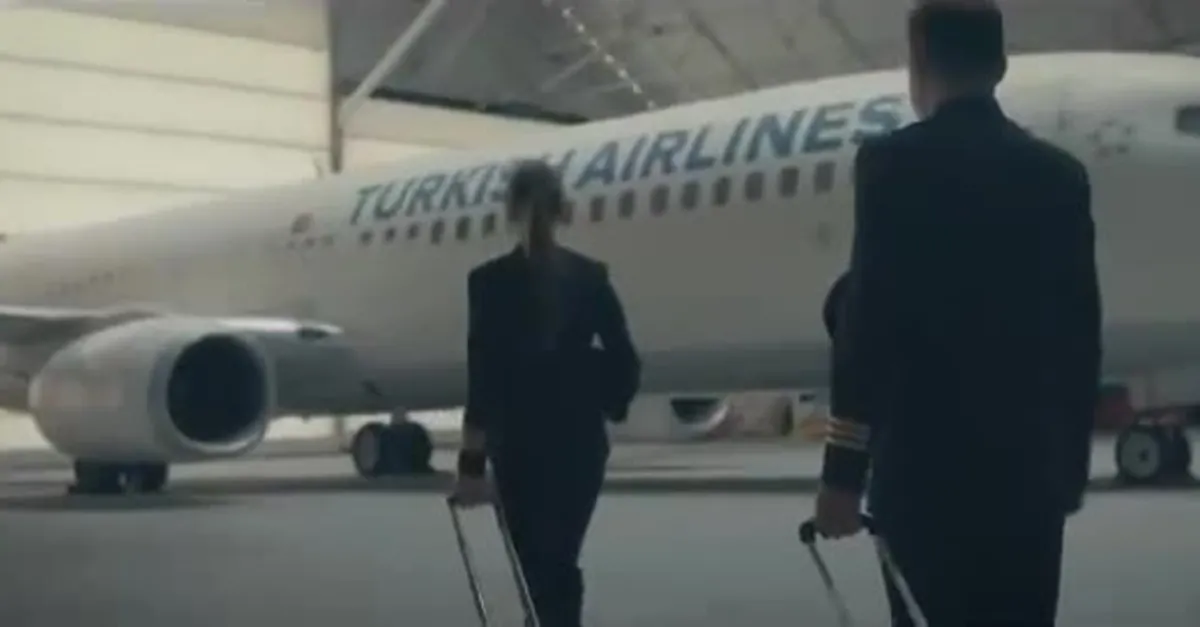 THY'den 19 Mayıs'a özel uçuş |Video