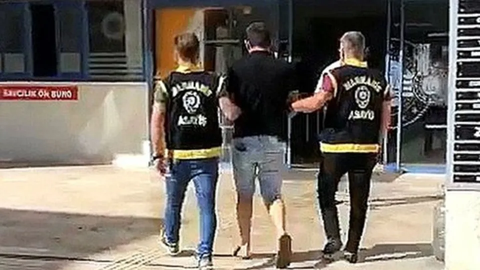 Genç kıza kabusu yaşattı! Otostop çeken üniversiteli kıza cinsel taciz! Arabayı ormana sürdü sonrası iğrenç