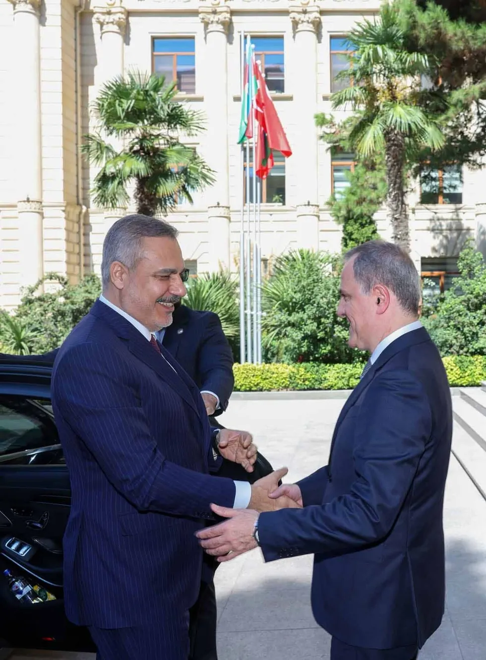 disisleri-bakani-hakan-fidan-bakude-azerbaycan-disisleri-bakani-ceyhun-bayramov-ile-bir-araya-geldi-1789470308844.jpeg Bakan Fidan'dan Bakü'de kritik mesaj! Karadeniz savaşın dışında tutulmalı - 1
