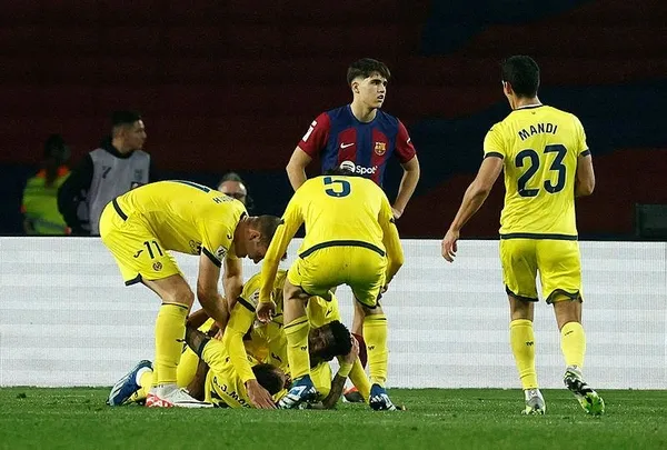 Barcelona evinde darmadağın! Barcelona 3 - 5 Villarreal MAÇ SONUCU