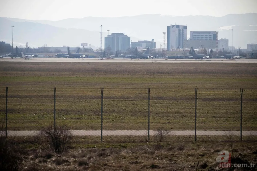 ABD İran’ı Bulgaristan’dan mı vuracak? Sofya Havalimanı’na Washington’dan askeri yığınak 6