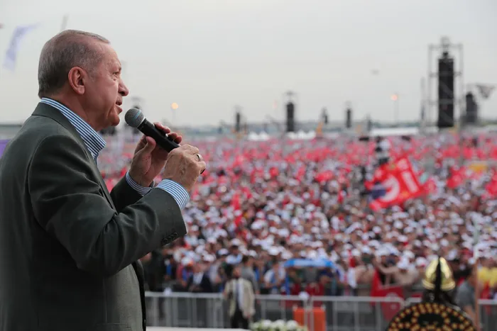 Başkan Erdoğan: Çağımızın Bizanslarını ve entrikalarını tarihin tozlu raflarına kaldırmaya hazır mıyız?