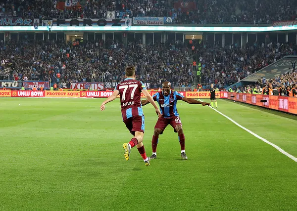 Dev maçta Trabzonspor, Beşiktaş'ı mağlup etti - 1