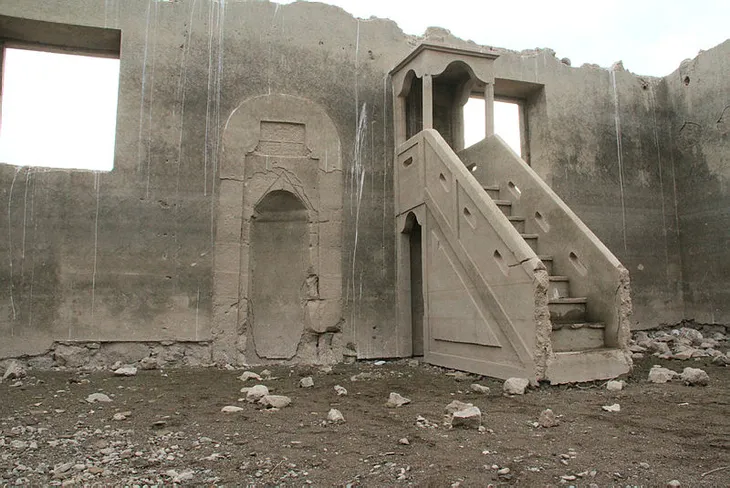 baraj-sulari-cekildi-tarihi-cami-gun-yuzune-cikti-1577807130837.jpg Baraj suları çekildi tarihi cami gün yüzüne çıktı - 4