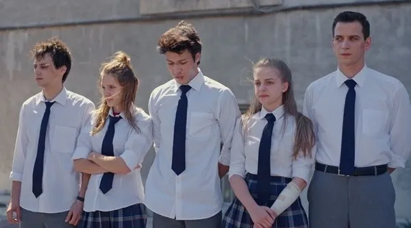 Netflix rezilliğe devam ediyor! Ramazan ayında yayınlanan Türk yapımı Aşk 101 dizisinde mide bulandıran sahneler - 1