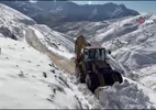 Batman'da kar yağışı ulaşımı aksattı