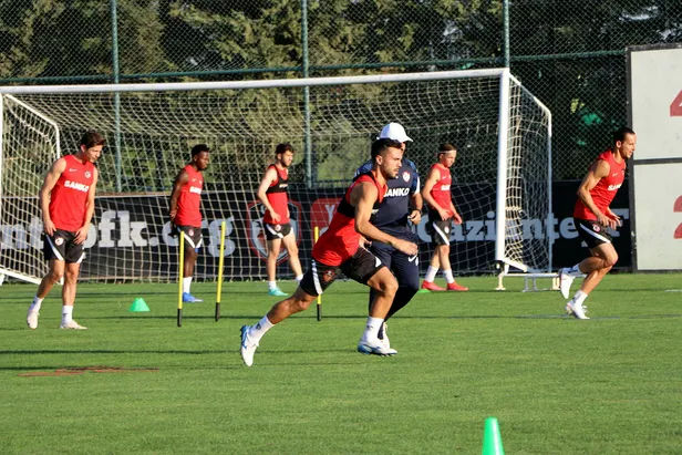 Gaziantep FK Beşiktaş maçı ne zaman, saat kaçta? 2021-2022 Süper Lig 2. hafta Gaziantep BJK maçı hangi kanalda? - 6