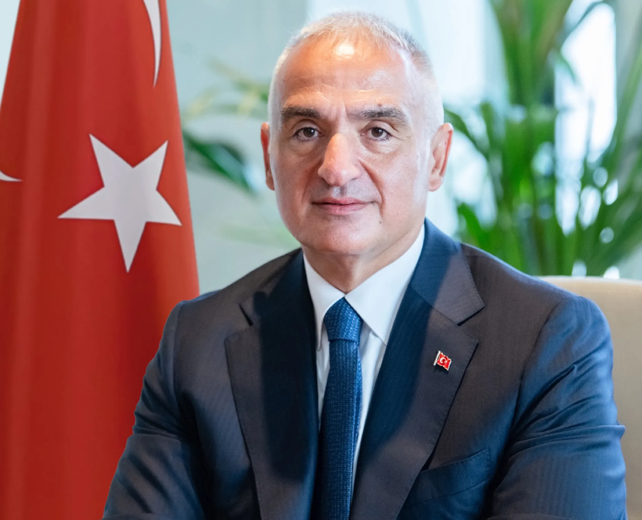 Aspendos'ta 2 bin 400 yıllık güreşçi mezarı keşfedildi