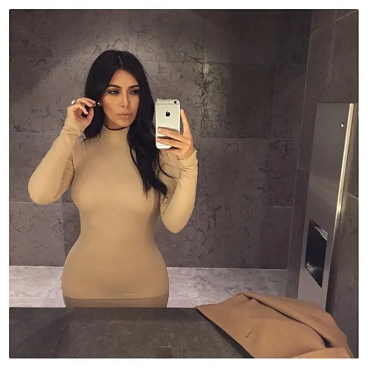 Kim Kardashian yeni markası Kimono’nun ismine gelen tepkilere dayanamadı ve…