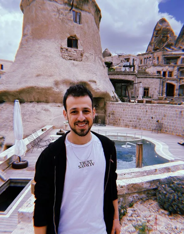 Öyle Bir Geçer Zaman Ki’nin Küçük Osman’ı son haliyle olay oldu! Emir Berke Zincidi’yi gören tanıyamadı! Spor salonundan çıkmıyor 9