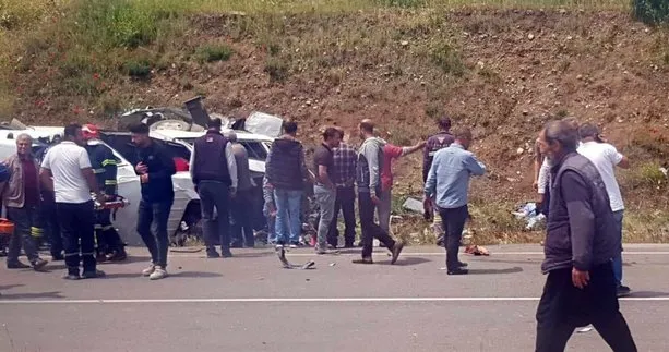 Gaziantep’te katliam gibi! Beton mikseri yolcu minibüsünü biçti | Ölü ve yaralılar var! A Haber olay yerinde