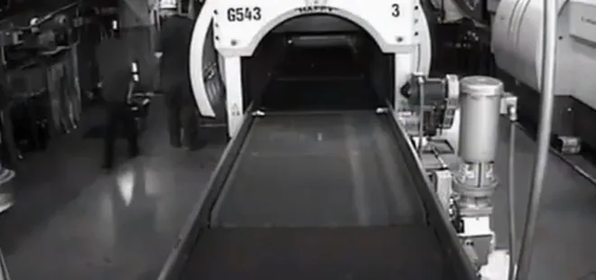 Bagaj bandına giren otizmli çocuk korkuttu! O anlar kamerada