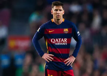 Manchester United Messi'nin peşinde