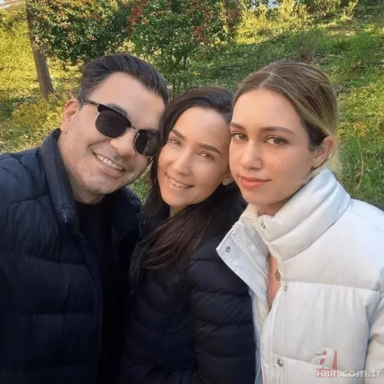 Esra Dermancıoğlu takipçilerini geçmişe götürdü! Güzelliğini gören dönüp bir daha baktı 25