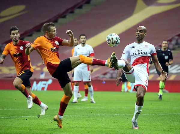 Son dakika: Süper Lig 16. hafta karşılaşması Galatasaray 0-0 Antalyaspor MAÇ SONUCU