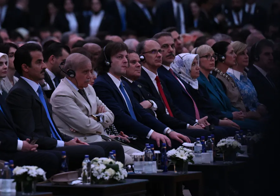 Başkan Erdoğan'dan Antalya'da önemli mesajlar: Türkiye müzakere desteğine hazır - 1