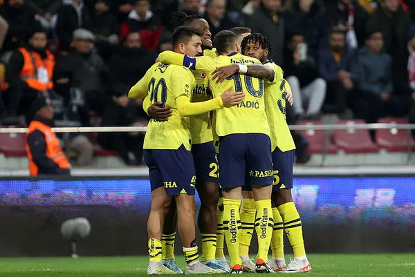 Son dakika | Kayserispor-Fenerbahçe maçı lige damgasını vurdu - 3