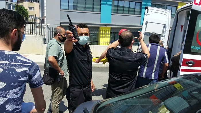 İstanbul Kartal'da metro istasyonunda korkunç olay! Küçük çocuğun saçları yürüyen merdivene sıkıştı