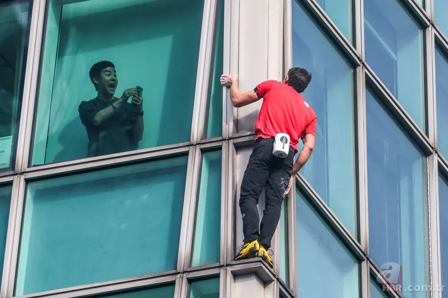 508 metrede ölümle dans! Alex Honnold Taipei 101’e ipsiz tırmandı 4