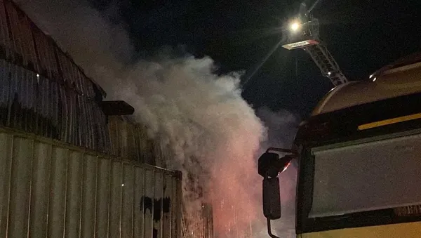 1702844405746.jpg Kocaeli’de korkutan yangın: Palet deposu alevlere teslim oldu! 1 işçi hastaneye kaldırıldı - 6