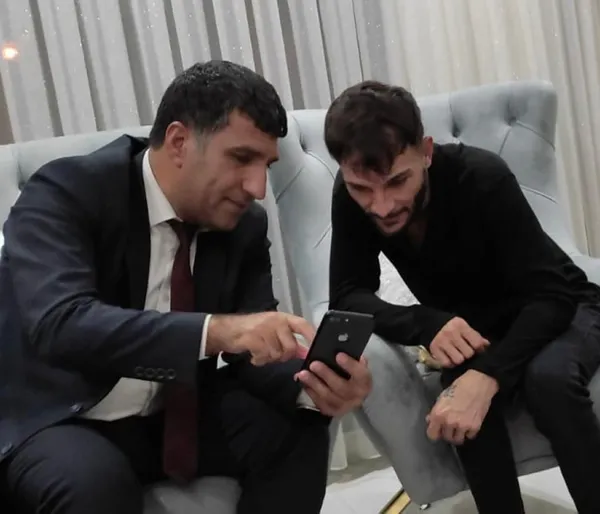 Gaziantep'teki bir düğünde saldırıya uğrayan müzisyen Erdal Erdoğan HDP'nin provokasyonuna geçit vermedi: Türk-Kürt sorunu yoktur! Hepimiz kardeşiz - 7