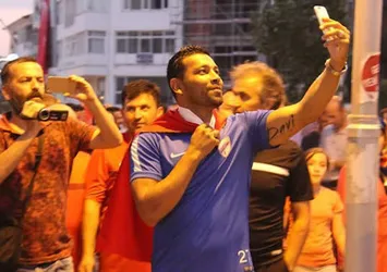 Andre Santos'tan Türk halkına büyük övgü!