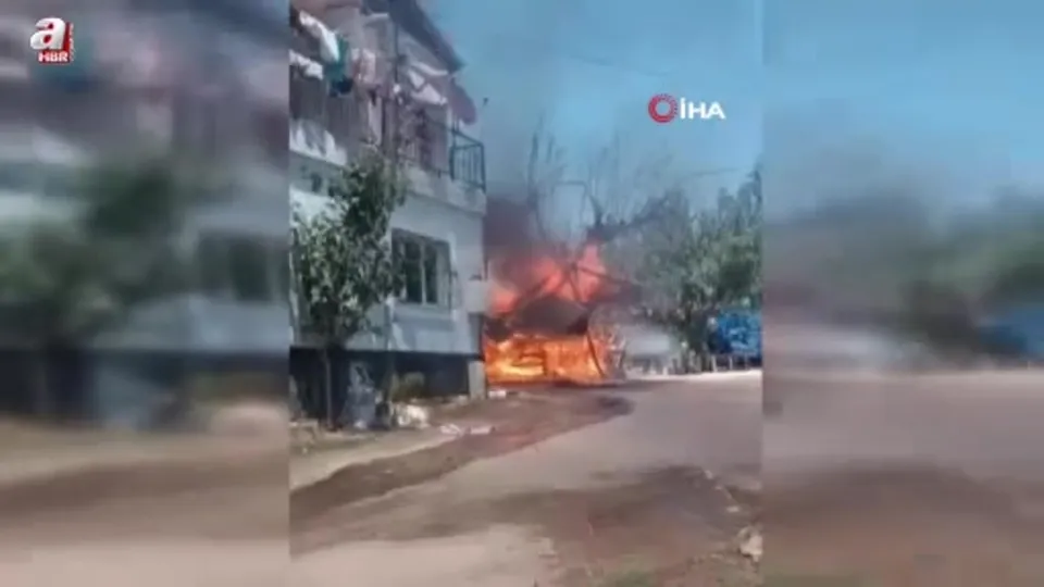 Çardak yangını mahalleliyi korkuttu