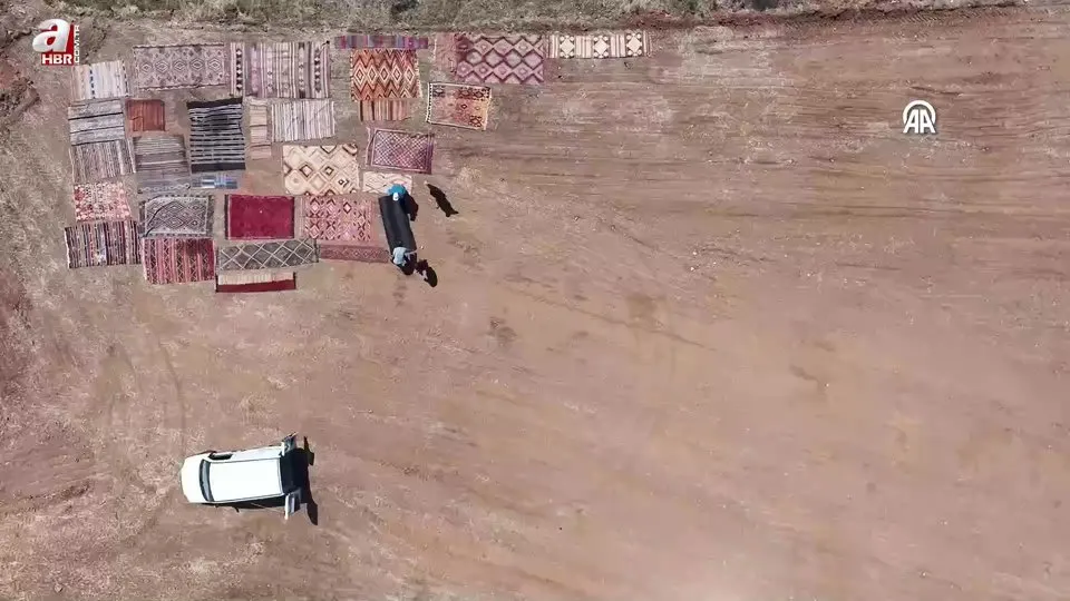 Antalya’nın halı tarlalarına el dokuması halı ve kilimler serilmeye başlandı