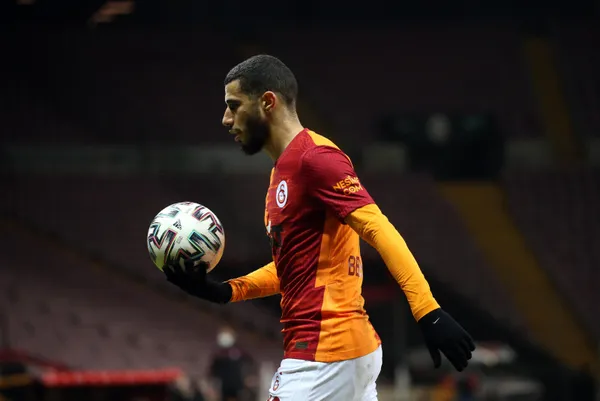 galatasarayli-belhandaya-irkcilik-yildiz-oyuncu-sert-tepki-gosterdi-1610401132835.jpg Galatasaraylı Belhanda'ya ırkçılık! Yıldız oyuncu sert tepki gösterdi - 3