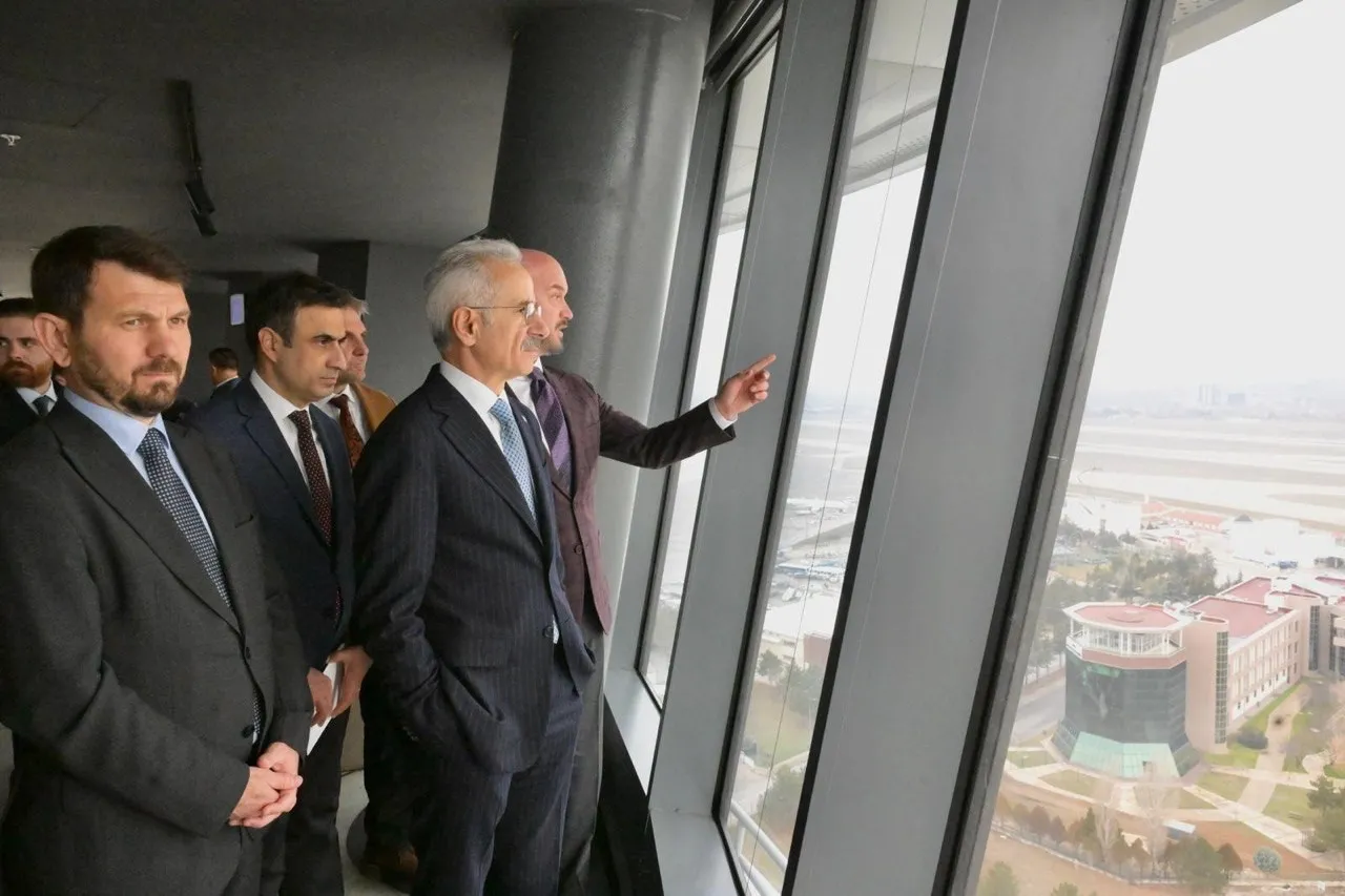 Esenboğa Havalimanı'nda 3. pist açılıyor! Kurdeleyi Başkan Erdoğan kesecek