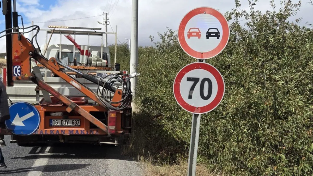 32 bin 845 trafik levhası kaldırıldı