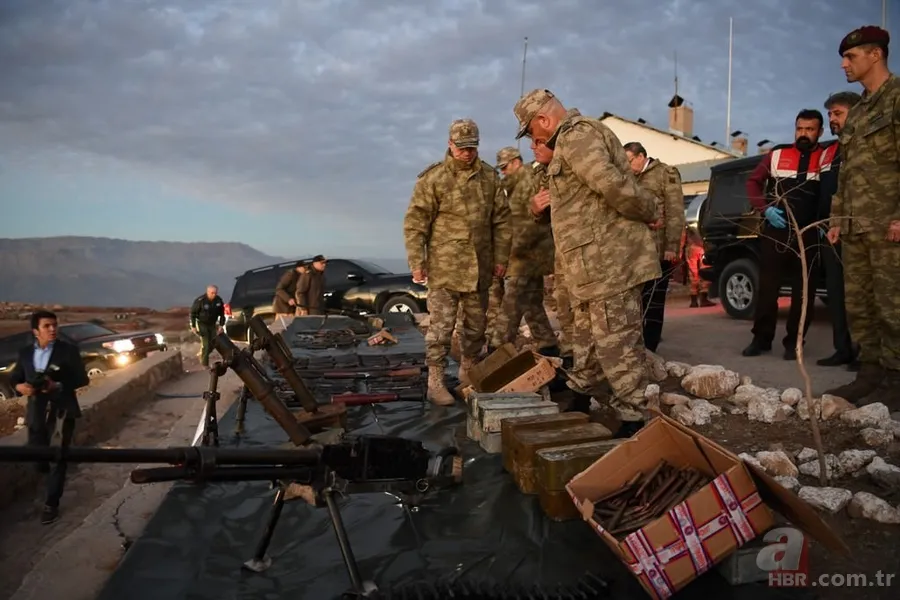 Genelkurmay Başkanı Orgeneral Akar sınır birliklerini denetledi 11