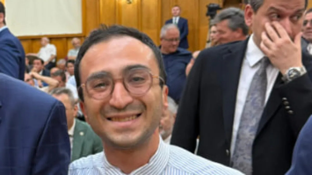 Zeynep Güneş'i kıyafeti ile hedef almıştı! İYİ Parti üyesi Mehmet Emin Korkmaz partiden ihraç edildi