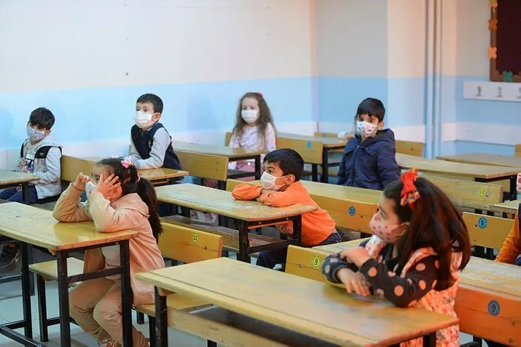 MEB son dakika: Okullar ne zaman açılacak? 4 Ocak’ta okullar açılacak mı? Bakan Ziya Selçuk açıkladı