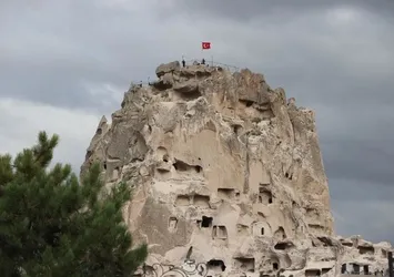Uçhisar Kalesi'ne ziyaretçi akını! 9 ayda 211 bin turist