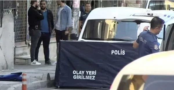 1687464353376.jpg Vahşi cinayette kan donduran detaylar! Bağcılar’da annesinin kafasını kesip sokağa atan Sayan hakim karşısında: Beraatimi istiyorum - 2