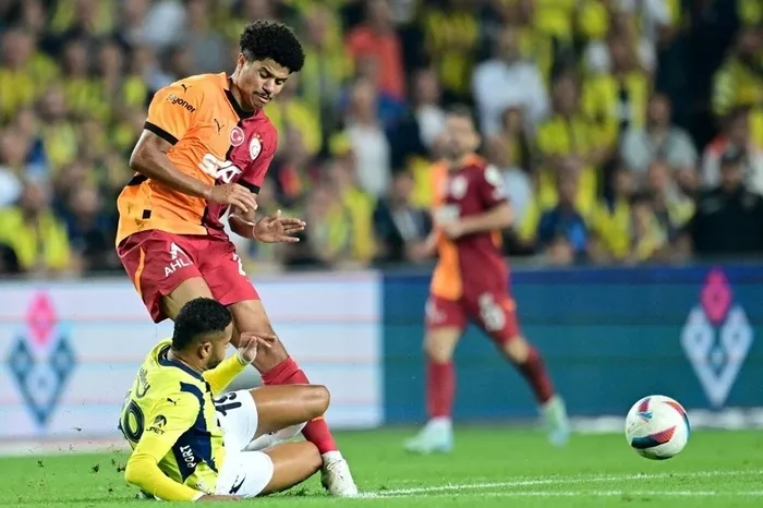 Fenerbahçe Galatasaray derbisi dünya medyasında: Mourinho nakavt oldu - 2