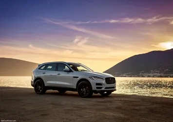 Jaguar F-Pace’e iki ödül birden kaptı