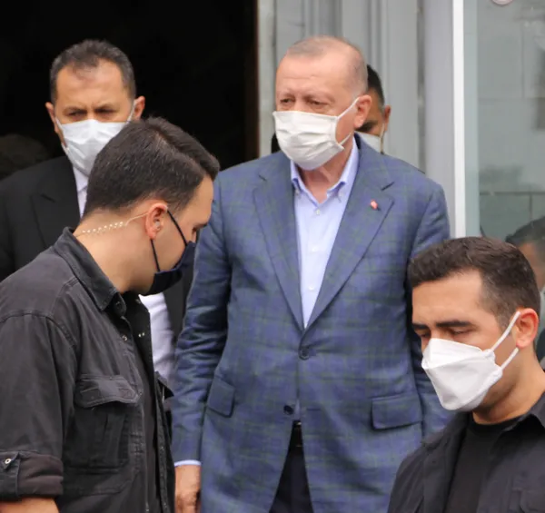 son-dakika-rize-artvin-ve-duzcedeki-sel-baskan-erdogan-afet-bolgesi-ilan-edilen-yerde-vergi-ertelemesi-olacak-1627305978343.jpg Son dakika: Rize, Artvin ve Düzce'deki sel | Başkan Erdoğan: Afet bölgesi ilan edilen yerde vergi ertelemesi olacak - 2