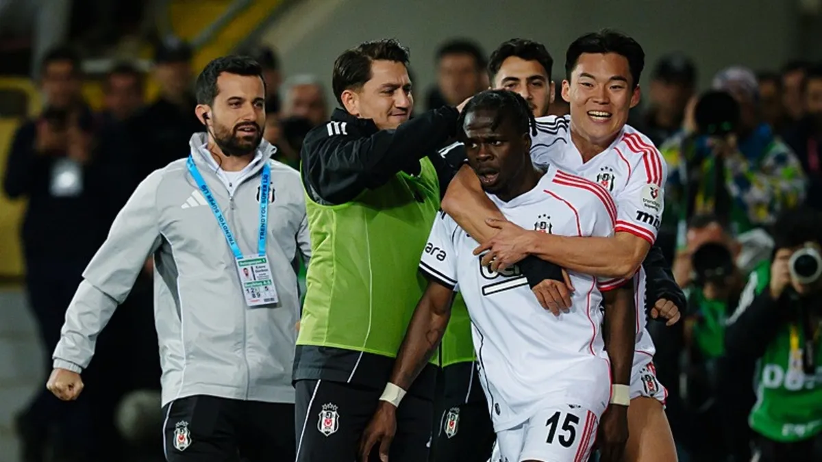 Kara Kartal Dolmabahçe'de uçmak istiyor | Beşiktaş-Kasımpaşa muhtemel 11'ler