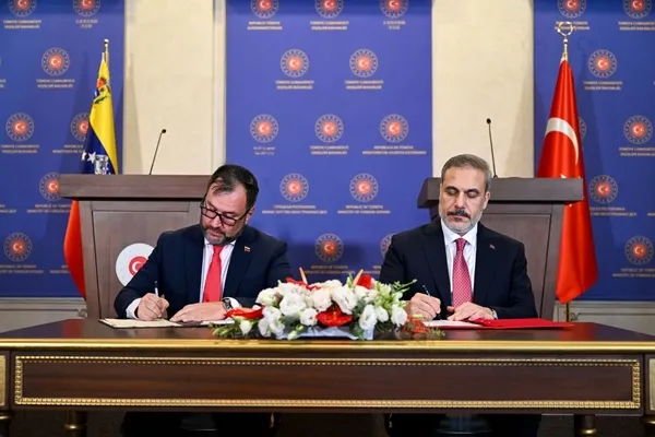 Dışişleri Bakanı Hakan Fidan’dan İslam dünyasına çağrı: Kur’an-ı Kerim’e saldırılara organize tepki koymalıyız