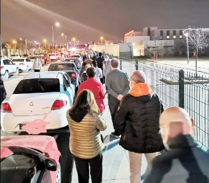 Son dakika: Koronavirüs aşısında talep patlaması! 55 yaşı duyan kuyruğa girdi - 2