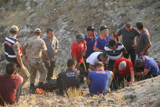Elazığ’da TV ekibi mahsur kaldı, tüm ekipler seferber oldu