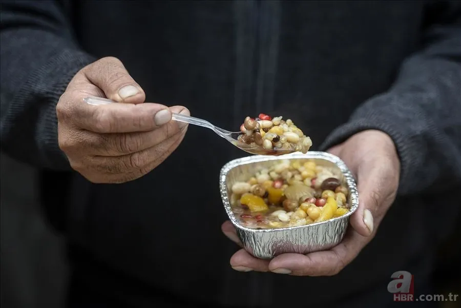 Aşure günü mesajları 2022: Aşure günü selamlaşma mesajları ve kutlama sözleri burada! En güzel mesajlar 11