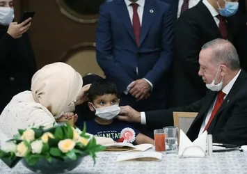 Emine Erdoğan'dan 15 Temmuz paylaşımı
