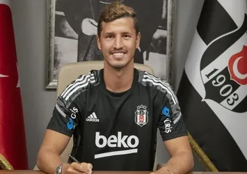 Beşiktaş'ta hayal kırıklığının adı Salih Uçan! Alanyaspor'a dönüyor