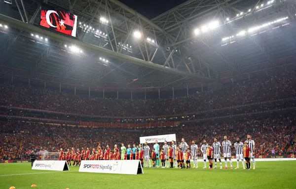 Beşiktaş Galatasaray derbisi | Süper Lig'in kader maçı! Hataya yer yok - 1