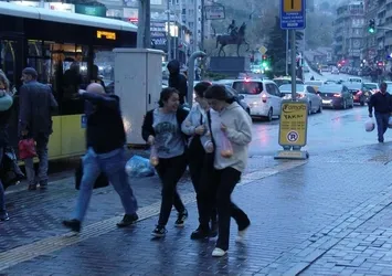 Meteoroloji'den uyarılar peş peşe geldi! 5 günlük hava durumu raporunda kar yağışı | Yurdun etrafını yağmur bulutları sardı